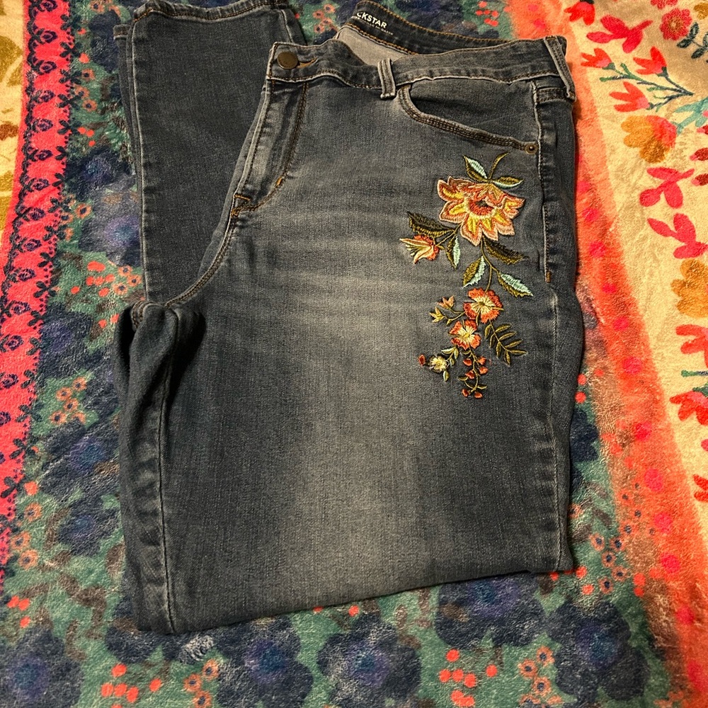 Floral Embroidered Women's Jeans
